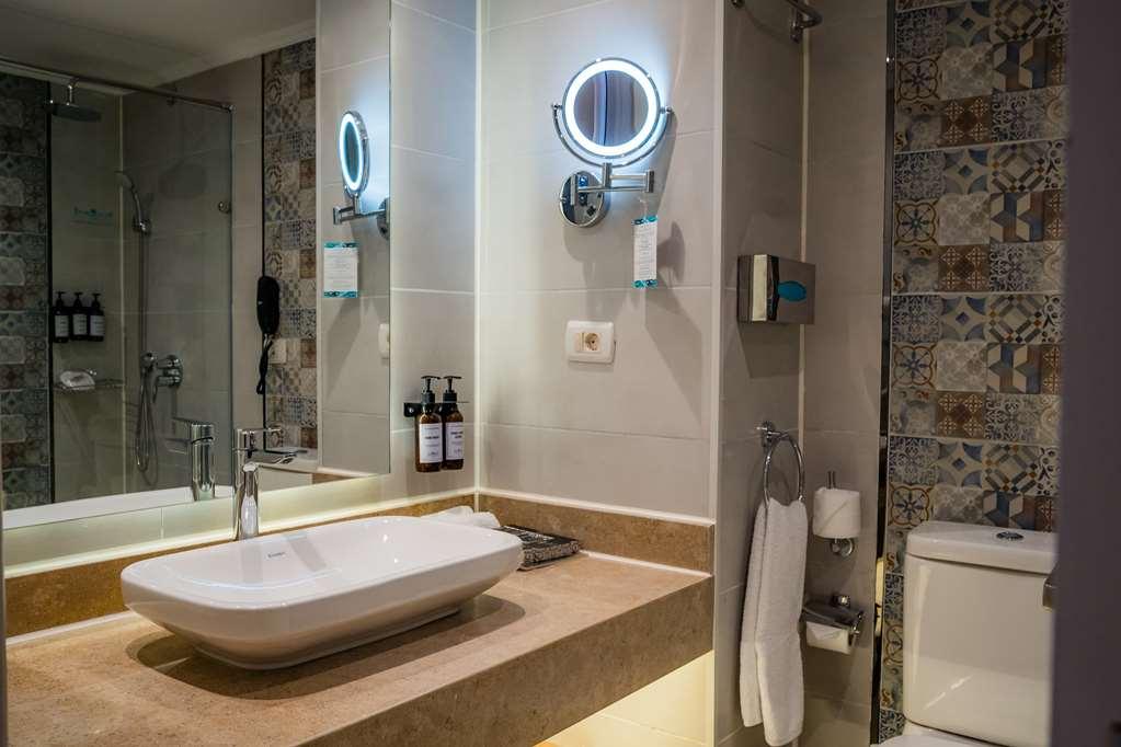 Sunrise Alex Avenue 5*